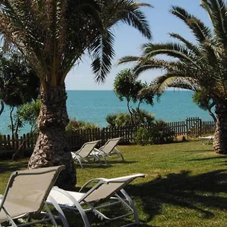 サンチョ Iii ホテル 3*